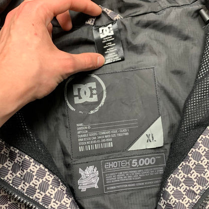 DC Shoes 00s graphic checked grey ski jacket