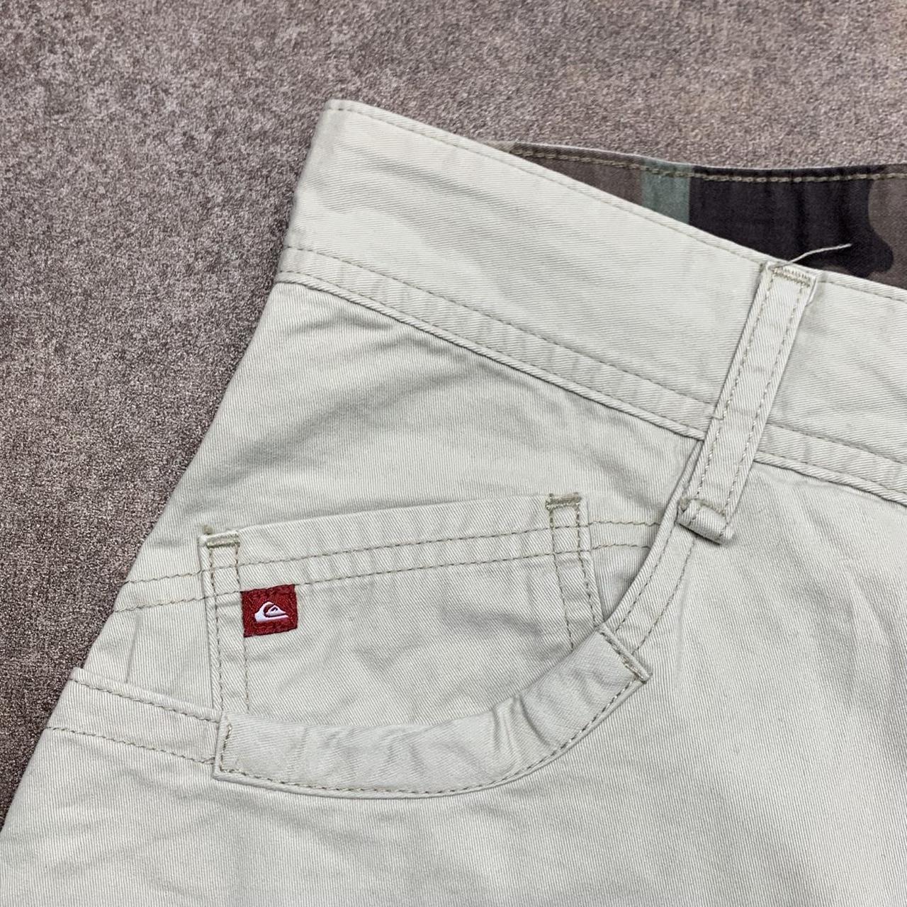 Quiksilver 00s baggy graphic jorts (36")