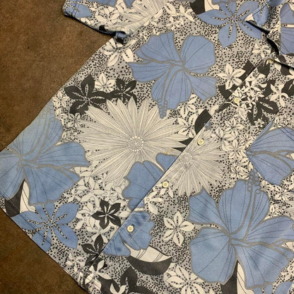 Rusty 00s white blue floral graphic Hawaiian shirt