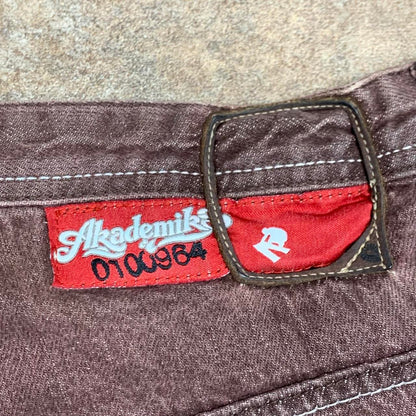 Akademiks 90s baggy graphic maroon denim jeans