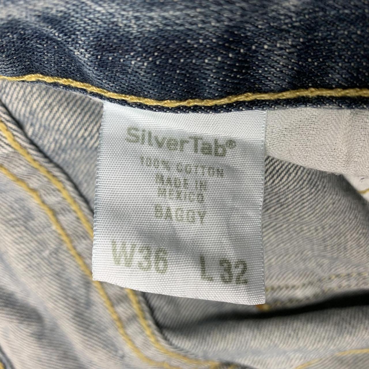 Levi’s Silvertab 00s baggy jorts (36")