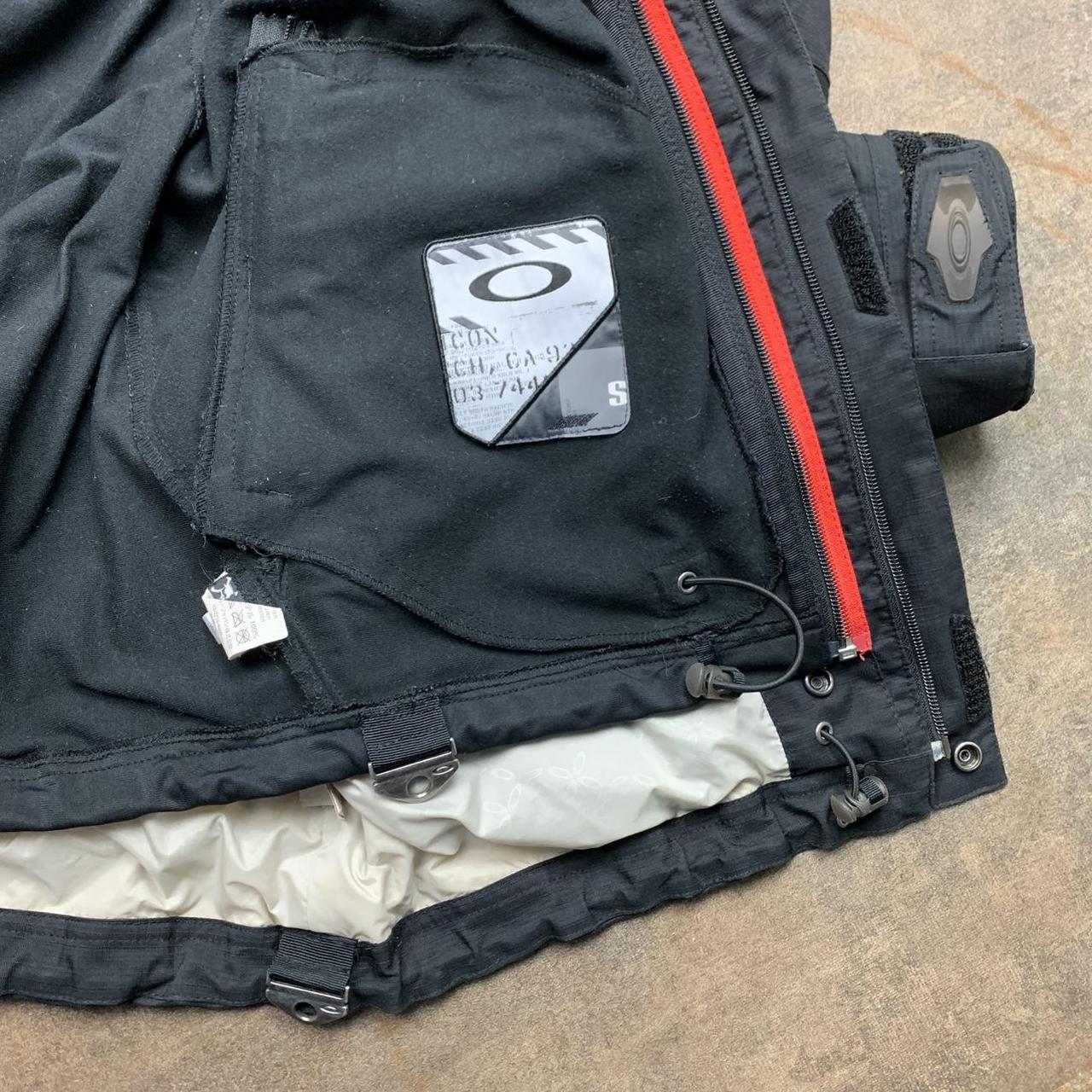 Oakley 00s utilised gorpcore black jacket