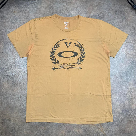 Oakley Elite 00s mustard yellow graphic tee