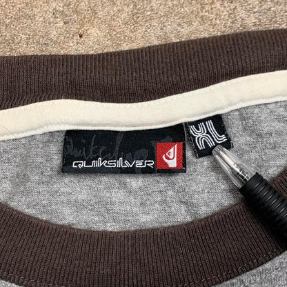 Quiksilver 00s grey graphic long sleeve tee