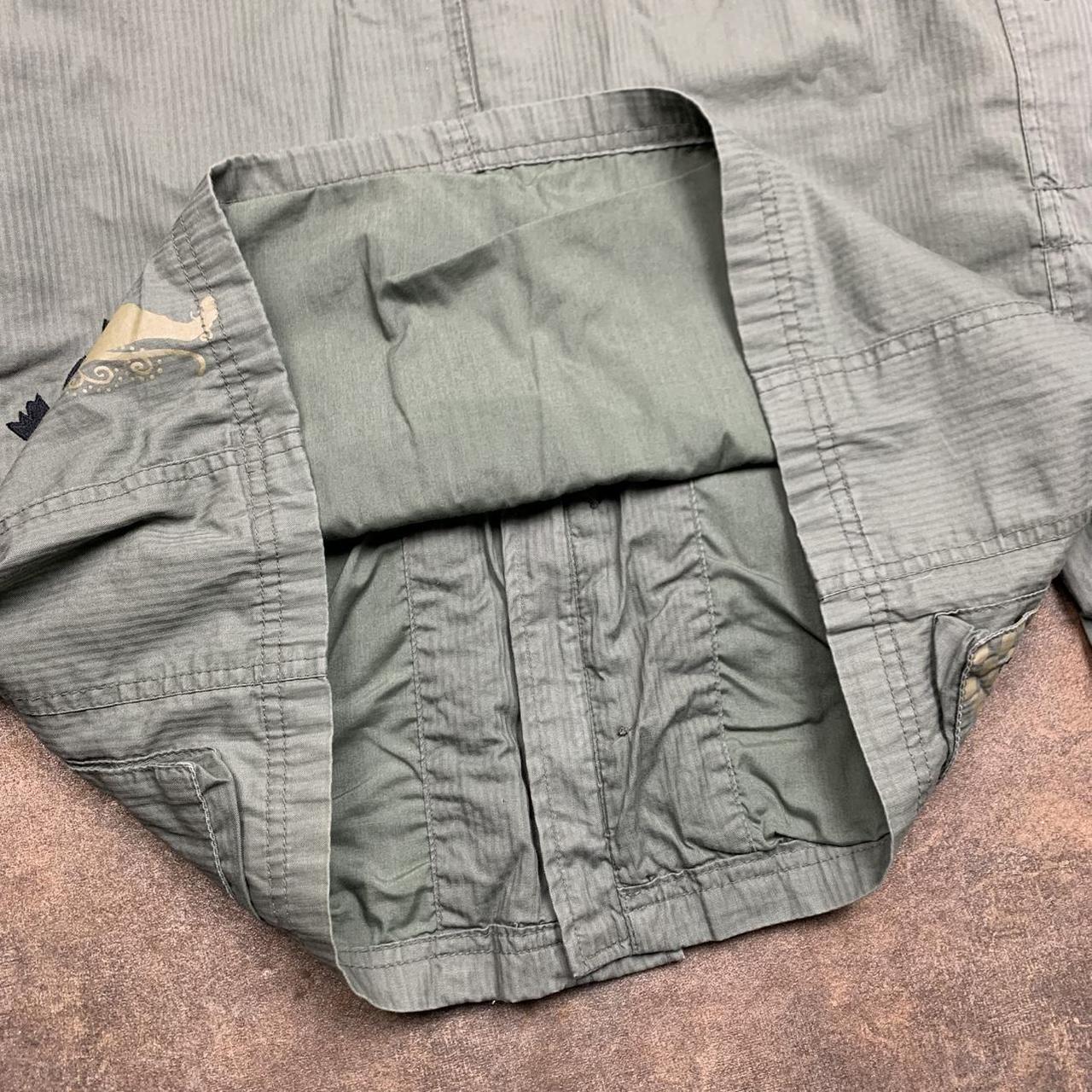 Quiksilver 00s khaki graphic shirt jacket