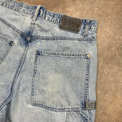 Levi’s Silvertab 90s baggy carpenter jorts (32")