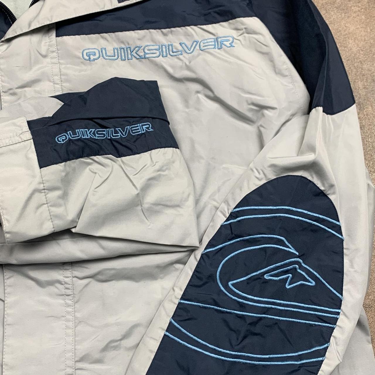 Quiksilver 90s light grey navy rain coat