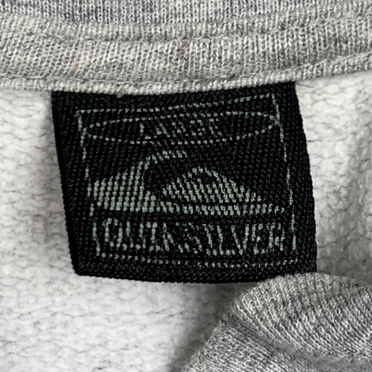 Quiksilver 90s graphic light grey sweater