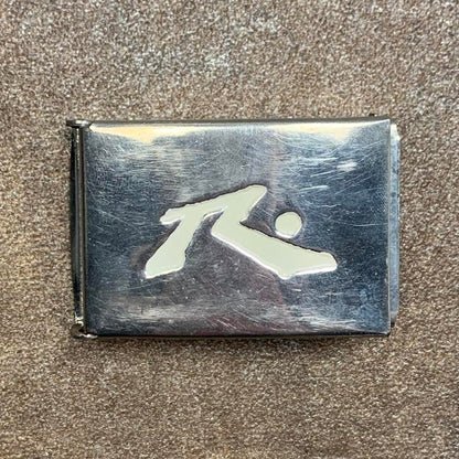 Rusty 00s graphic belt buckle