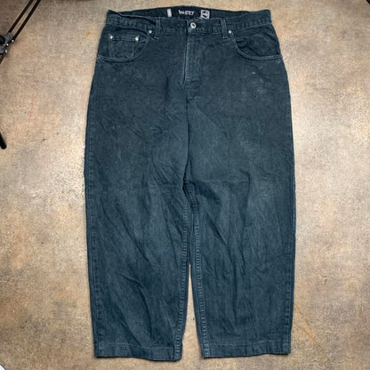 Levi’s Silvertab 90s baggy black denim jeans