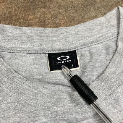 Oakley 00s cut and sew graphic grey tee