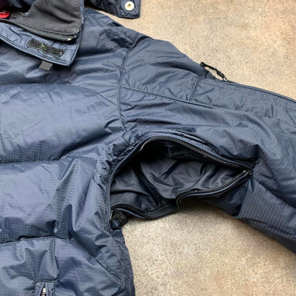 Oakley Software 00s navy puffer utilised ski jacket