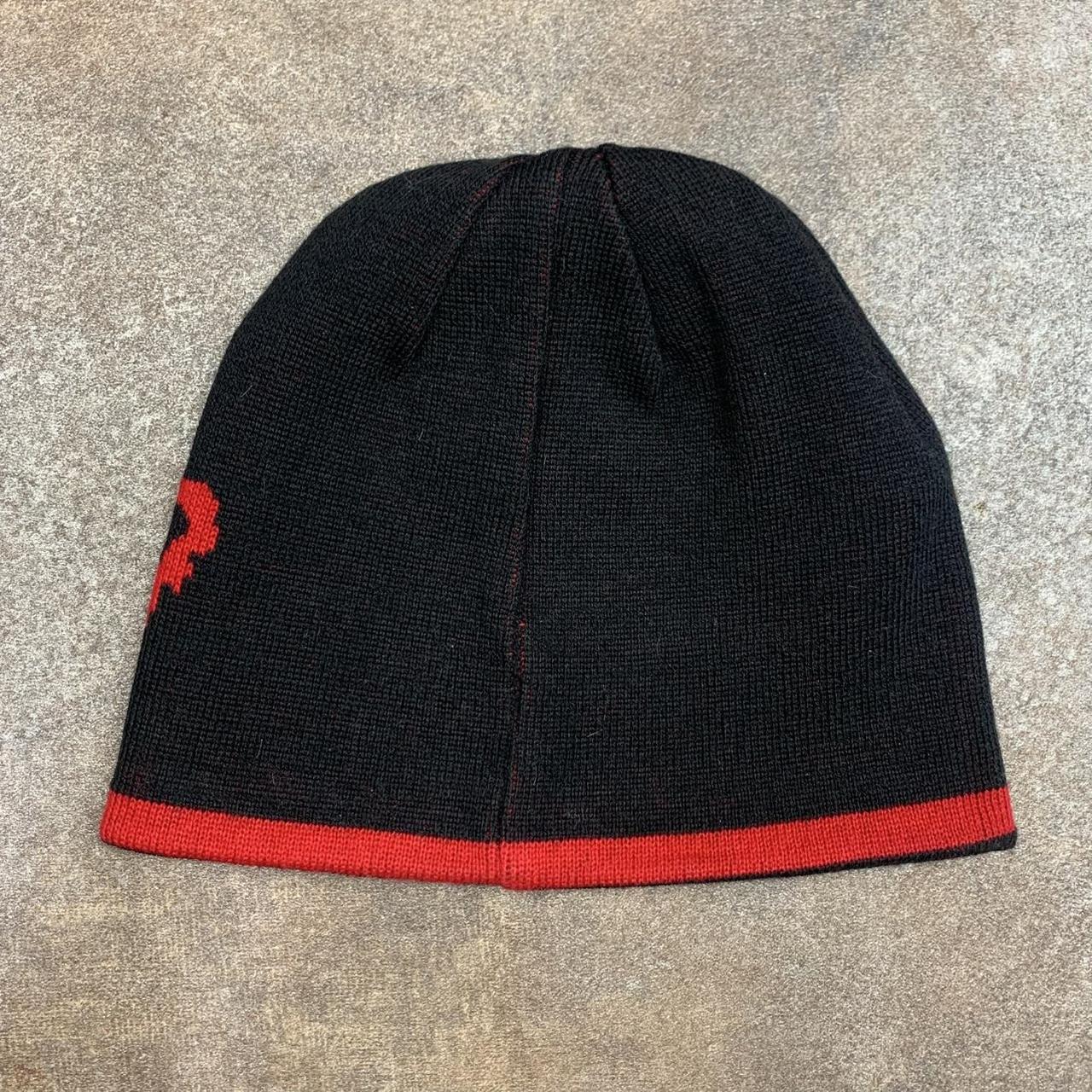 Fox Racing 00s reversible black red graphic skully beanie