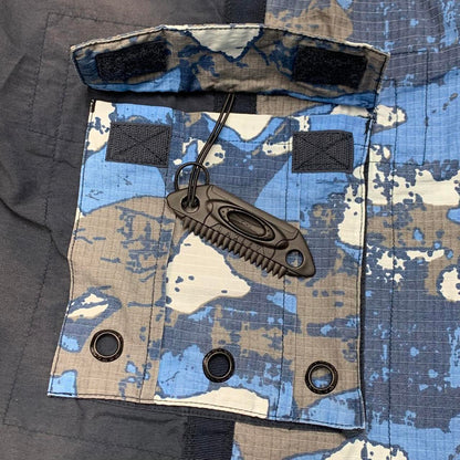 Oakley 00s navy blue camo graphic boardshorts