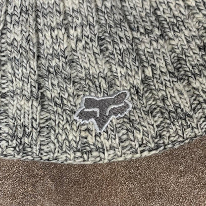 Fox Racing 00s fleece white grey beanie