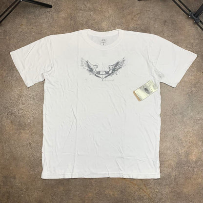 Oakley Flying Tiger 00s white graphic tee