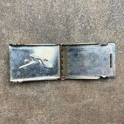 Rusty 00s graphic belt buckle