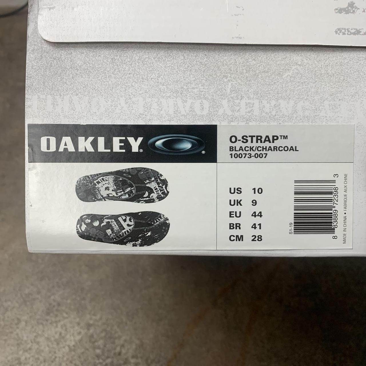 Oakley 00s deadstock black flip flops (9)