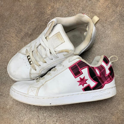 DC Shoes Court Graffik 00s white pink chunky trainers