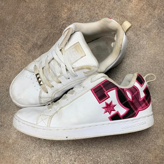 DC Shoes Court Graffik 00s white pink chunky trainers