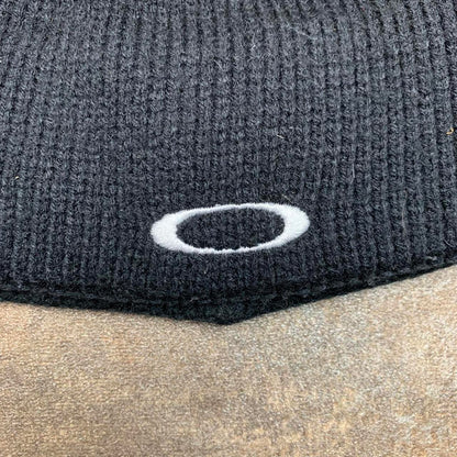 Oakley Software 90s black logo skully beanie
