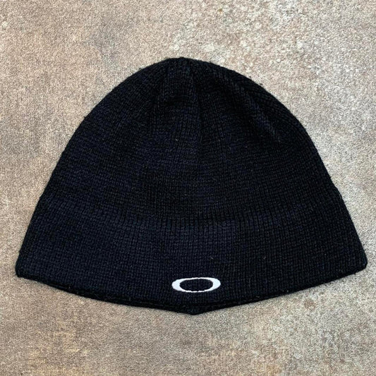 Oakley Software 90s black logo skully beanie