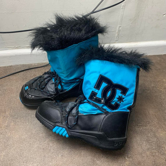 DC Shoes 00s blue black fur lined snow boots