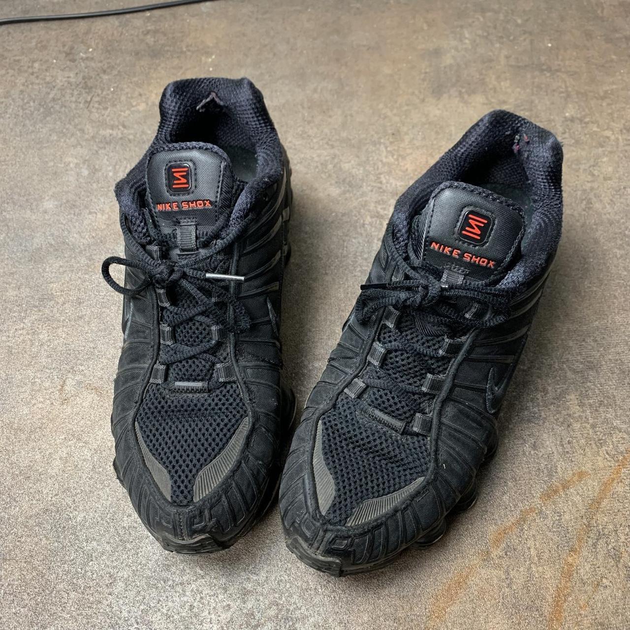 Nike Shox 00s black grey trainers