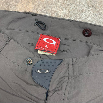 Oakley Software 00s brown black baggy MTB shorts