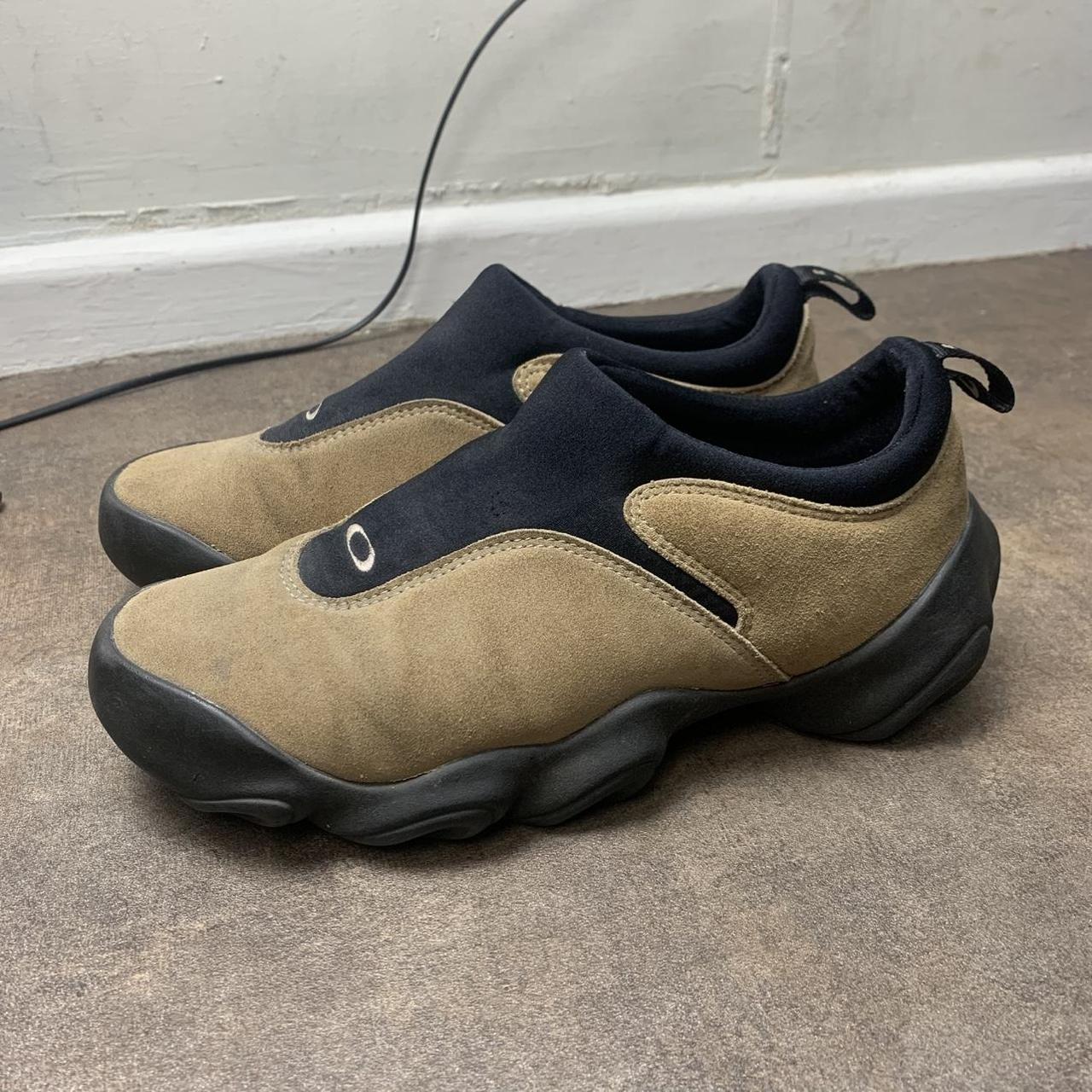 Oakley Software 00s Flesh beige black slip on trainers