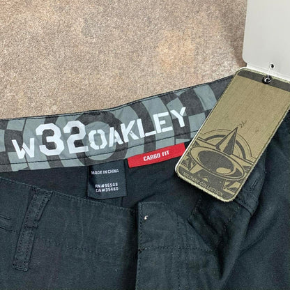 Oakley 00s Flying Tiger black baggy cargo jorts