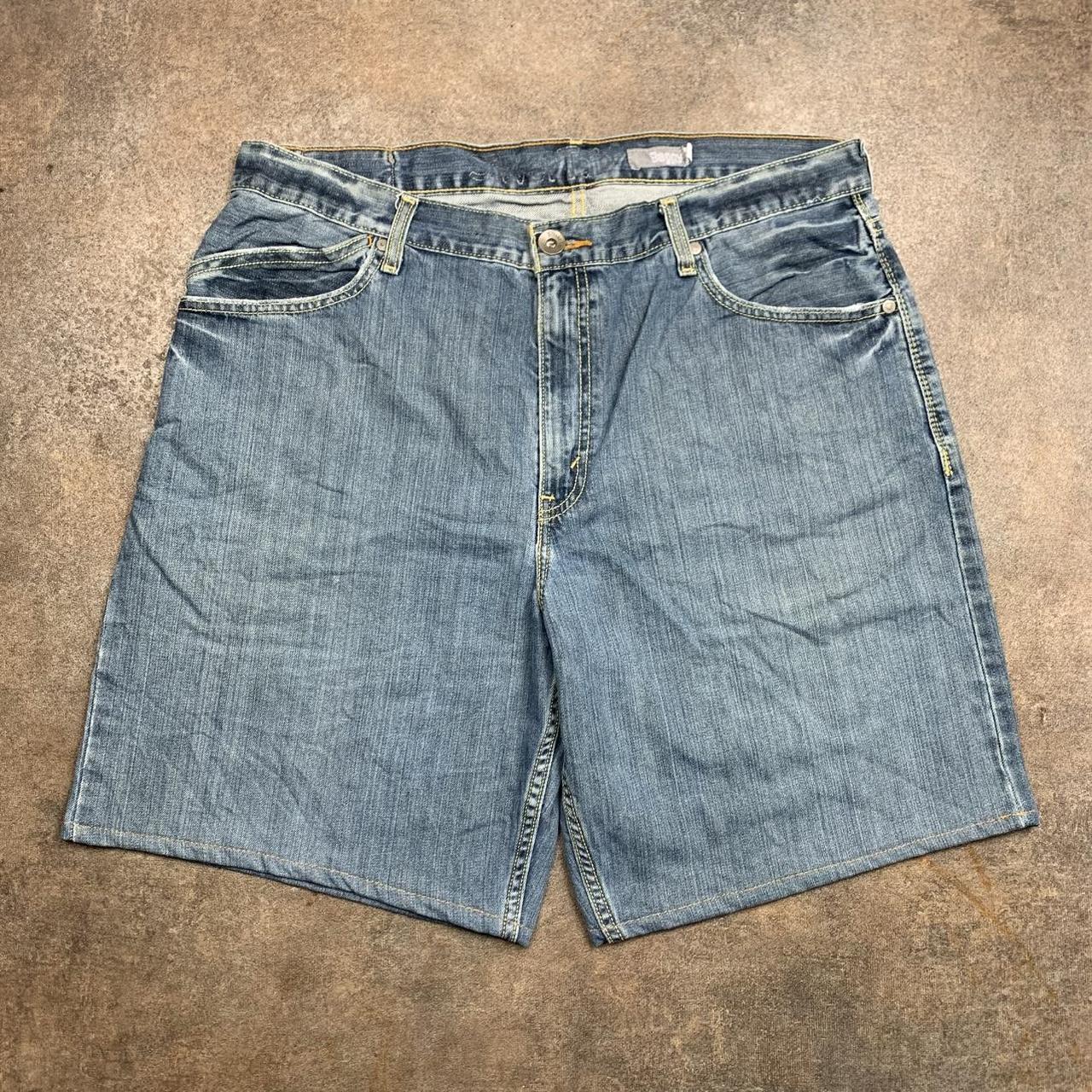 Levi’s Silvertab 00s baggy jorts (36")