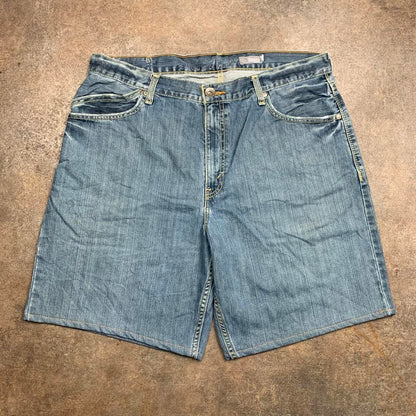 Levi’s Silvertab 00s baggy jorts (36")