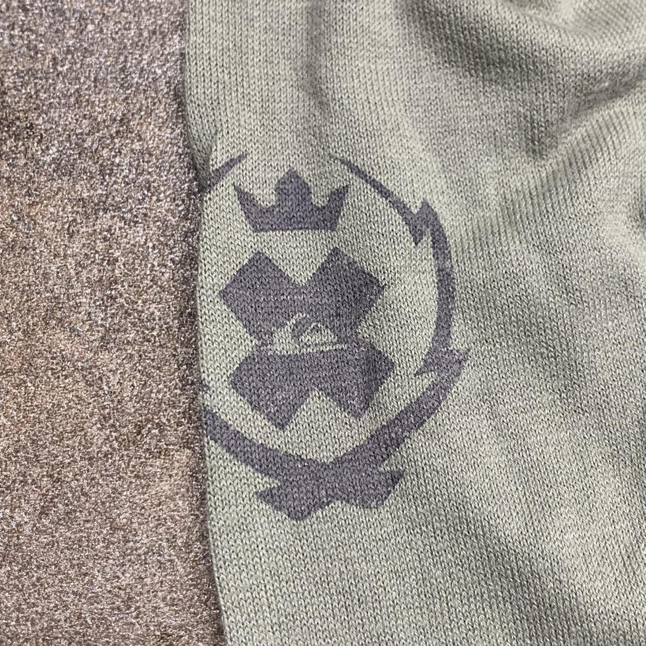 Quiksilver 00s graphic sweater (S)