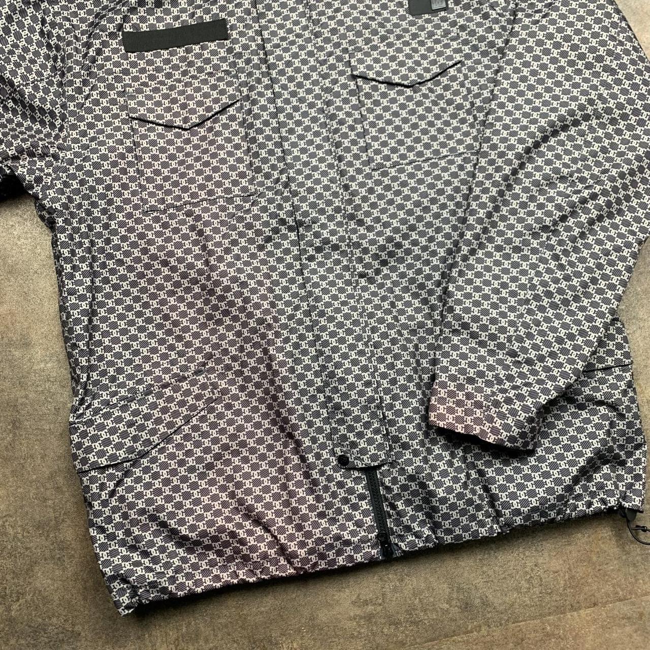 DC Shoes 00s graphic checked grey ski jacket