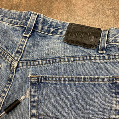 Levi’s Silvertab 00s baggy washed light blue denim jorts