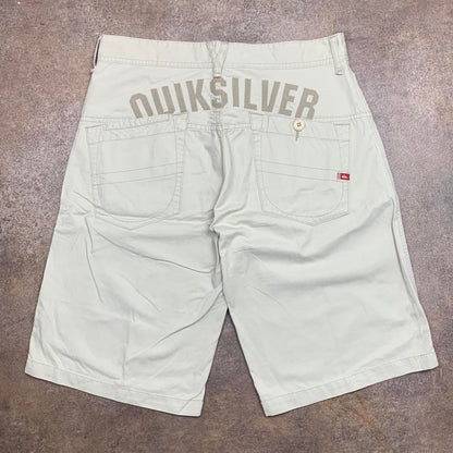 Quiksilver 00s baggy graphic jorts (36")