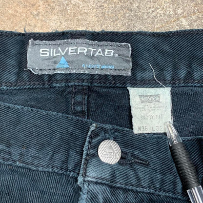 Levi’s Silvertab 90s baggy black denim jeans
