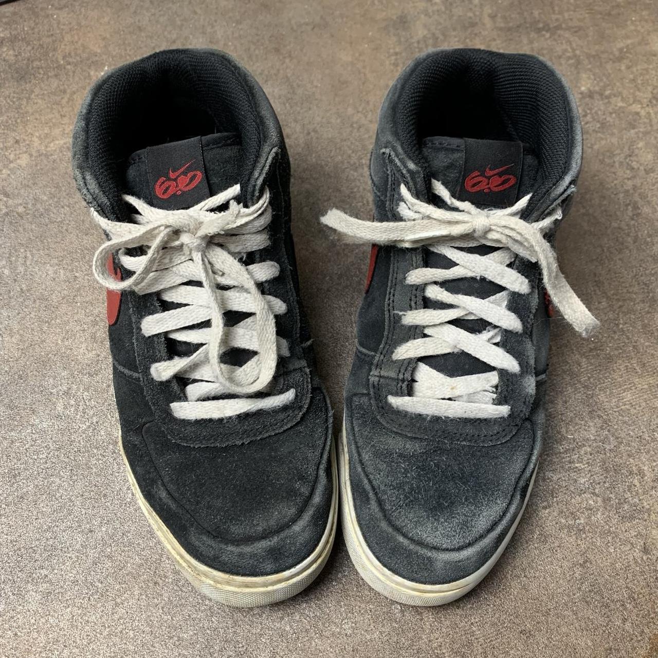 Nike 6.0 black 00s red skate trainers