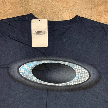 Oakley 00s navy logo graphic tee