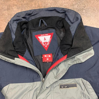 Oakley Software Road Fuel 90s utilised ski jacket