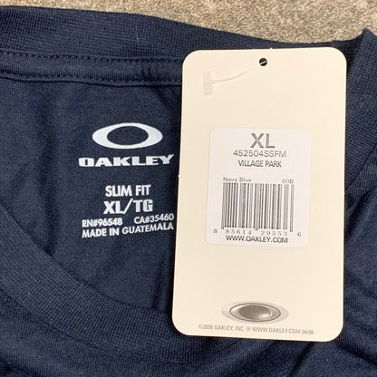 Oakley 00s navy logo graphic tee