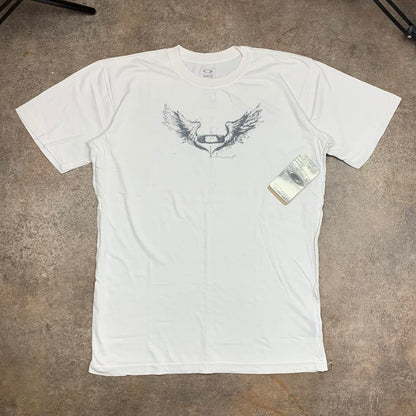 Oakley Flying Tiger 00s white graphic tee