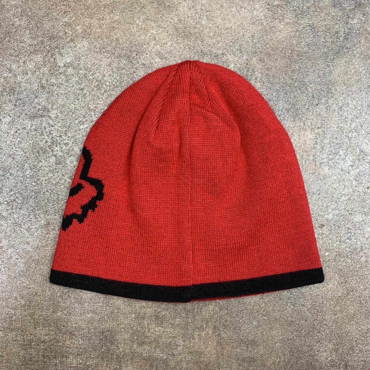 Fox Racing 00s reversible black red graphic skully beanie