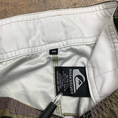 Quiksilver 00s graphic boardshorts (S)